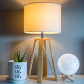 Настольная лампа трапеция с одной лампой (демо) Настольная лампа трапеция с одной лампой (демо)